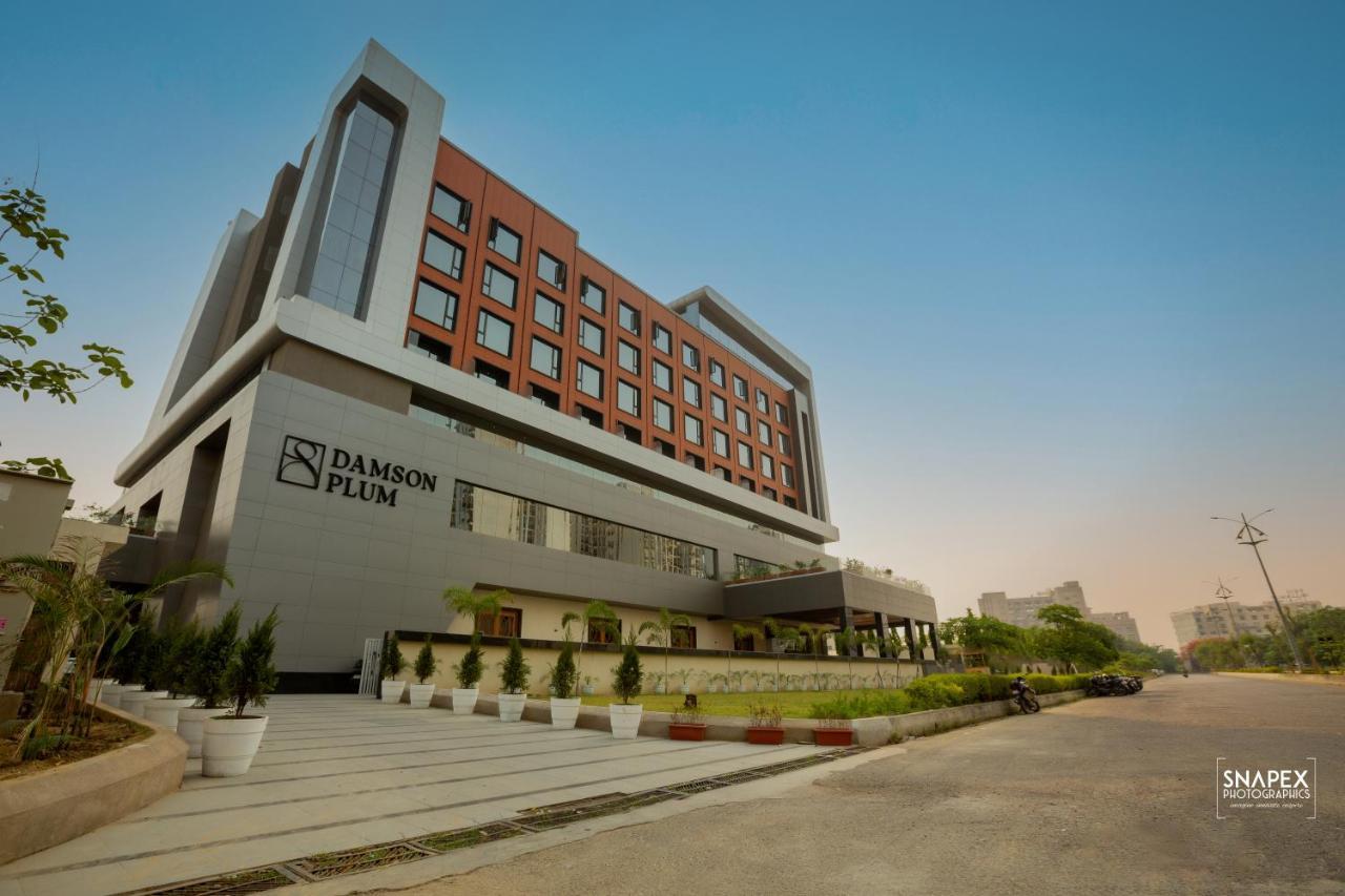 Damson Plum Hotel Lucknow Exterior foto